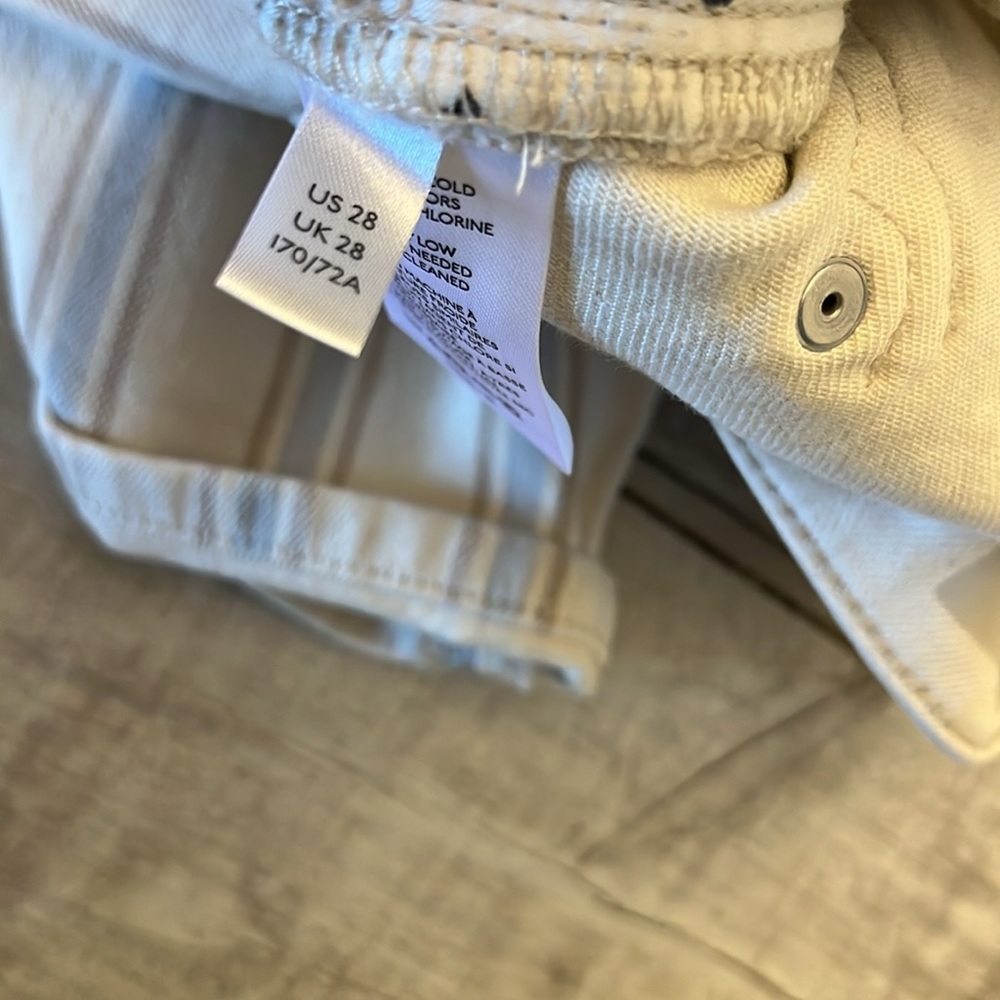 Anthropologie Denim Shorts 28 Pilcro Slim Boyfriend Striped Cream High Rise‎ NWT - Picture 8 of 11